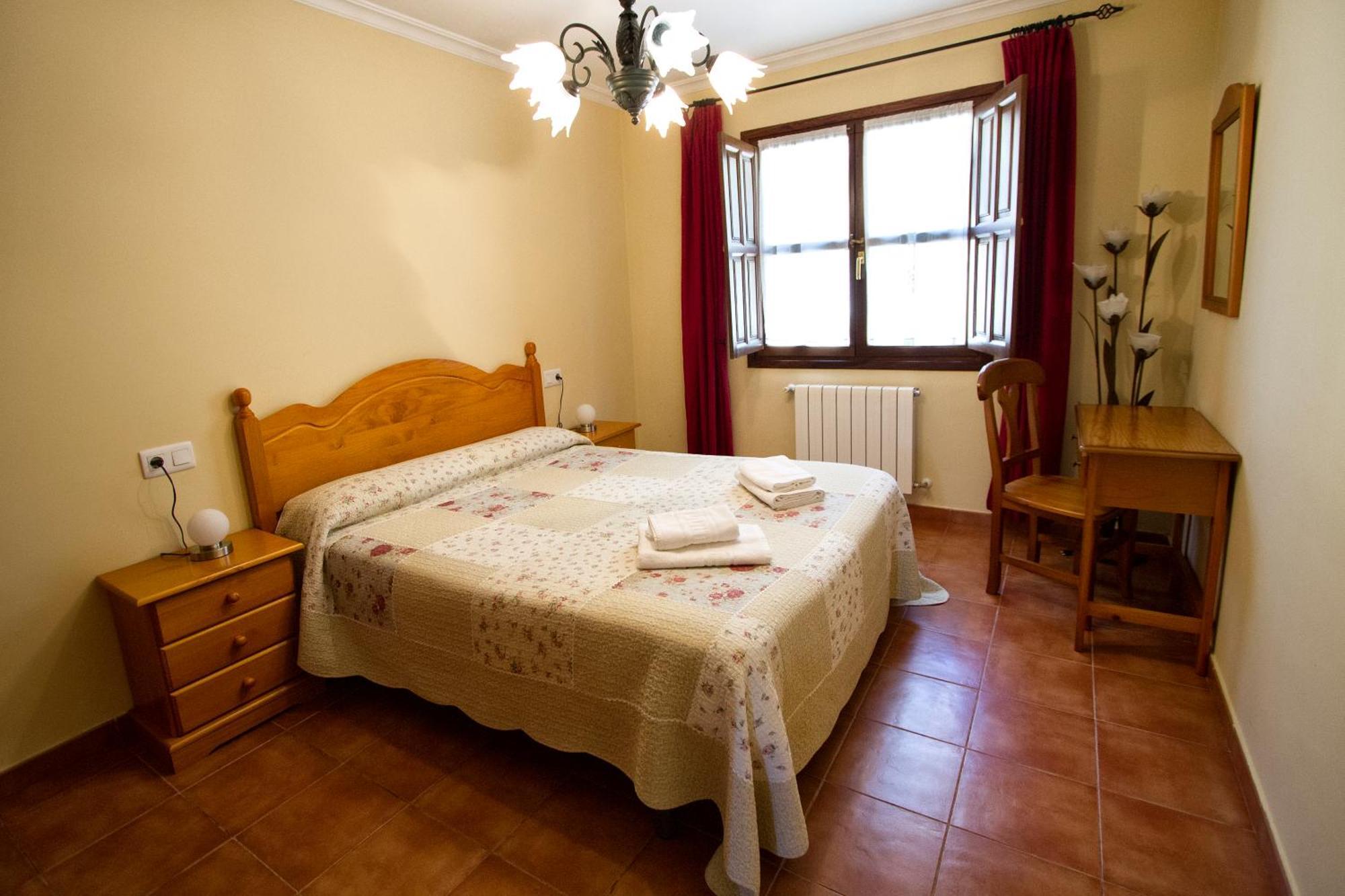 Apartamentos Camin De Pelayo Las Rozas Quarto foto